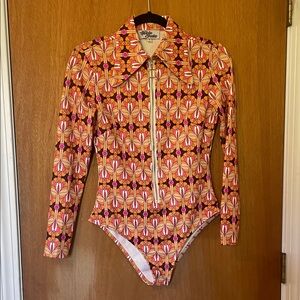 Vintage Floral Long Sleeve Bodysuit - like new (never worn)